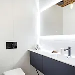 Smart Cinema Sauna Sonos Audio Garage بيت للعطل