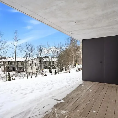 Дом отдыха Smart Cinema Sauna Sonos Audio Garage Эспоо