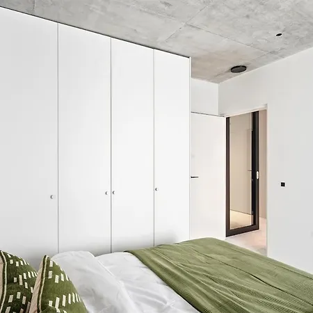 Smart Cinema Sauna Sonos Audio Garage *