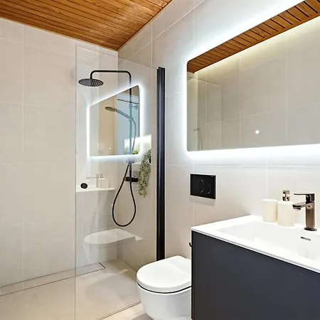 Smart Cinema Sauna Sonos Audio Garage Dom wakacyjny