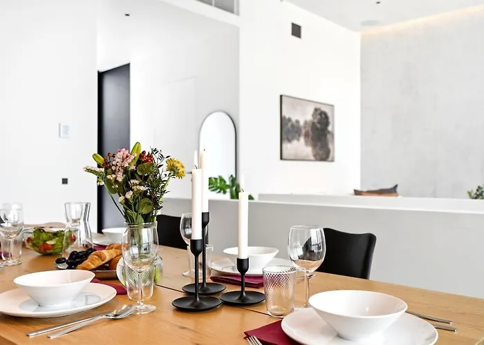 Smart Cinema Sauna Sonos Audio Garage Hébergement de vacances