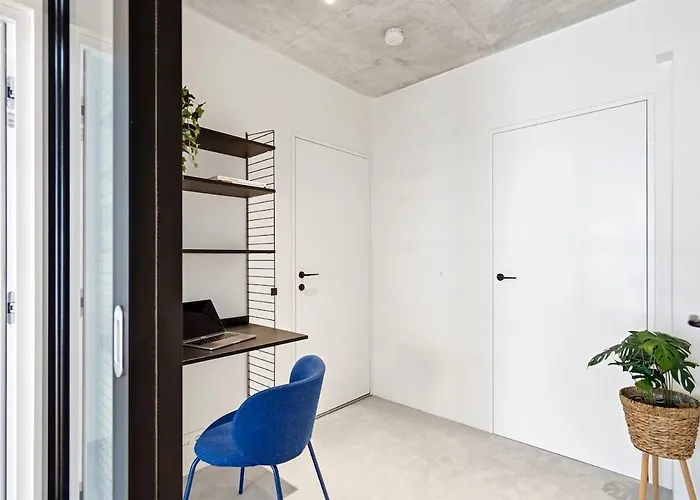 Smart Cinema Sauna Sonos Audio Garage