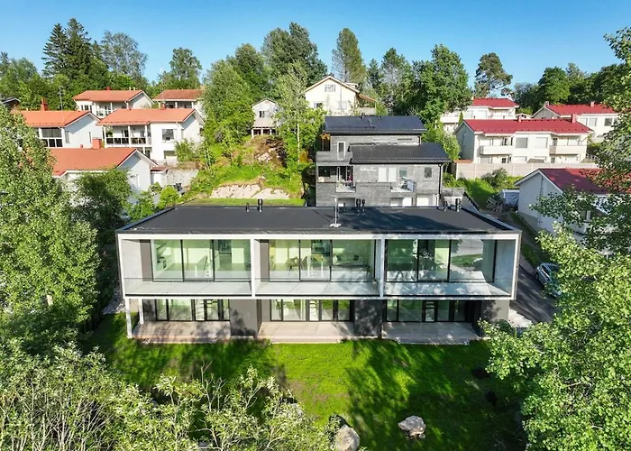 Smart Cinema Sauna Sonos Audio Garage * Espoo